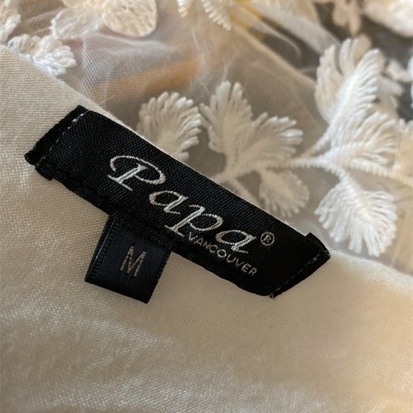 PAPA 🇨🇦 Sleeveless Top Sz M Beautiful Detail White Wedding Bridal - Picture 5 of 8